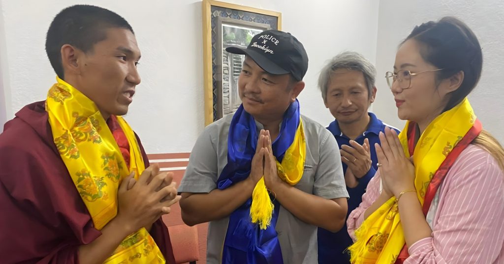 Actress Miruna magar and Phurpa lama agree, both apologize to each other.